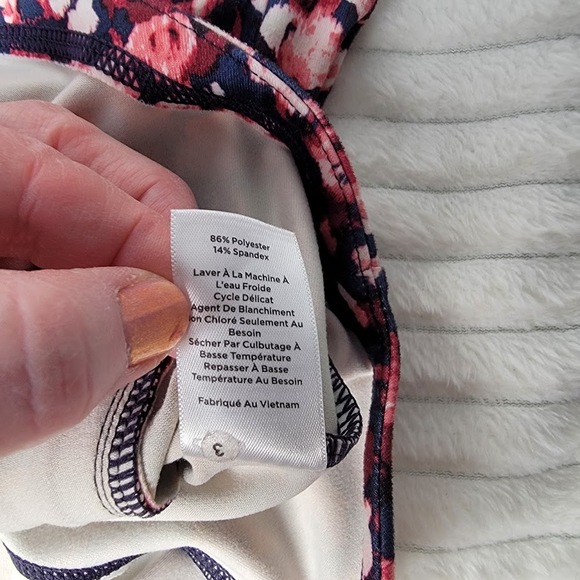 T by Talbots Medium Quarter Zip Pullover Pink Navy Floral UPF 50 Sun Shirt - Picture 9 of 9